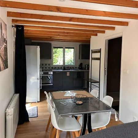 Duplex Cosy Acces Piscine , Cour Fermee, Parking Et Borne Ve * Crottet